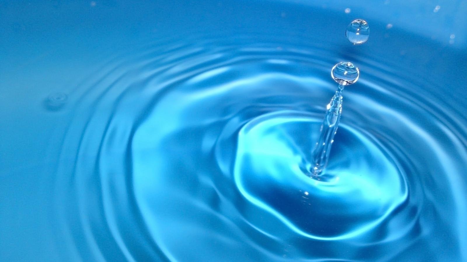 Free Water Drop high quality background ID:430524 for hd 1600x900 PC