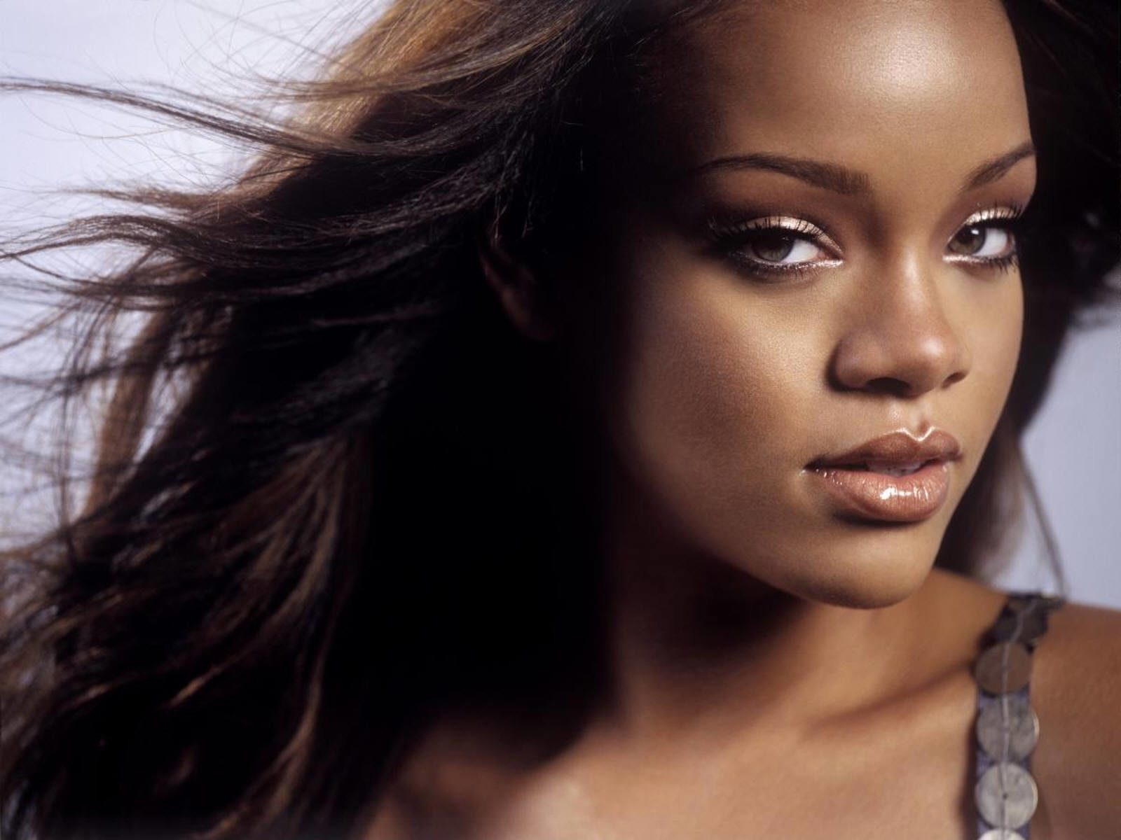 Free download Rihanna wallpaper ID:469616 hd 1600x1200 for desktop
