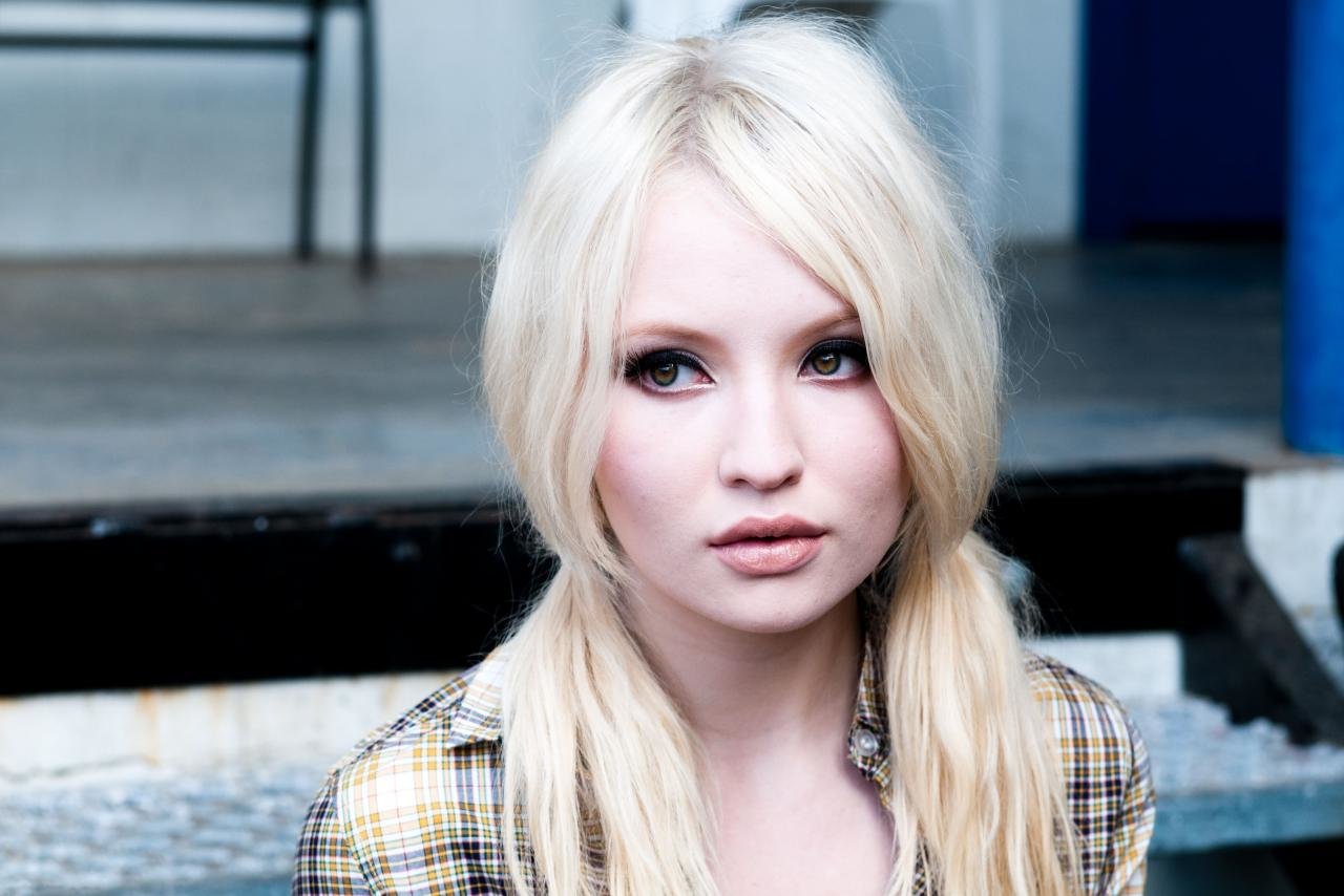 Download hd 1280x854 Emily Browning PC background ID:294411 for free