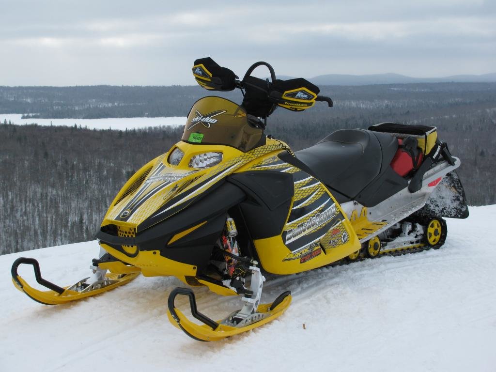 High resolution Snowmobile hd 1024x768 background ID:486537 for PC