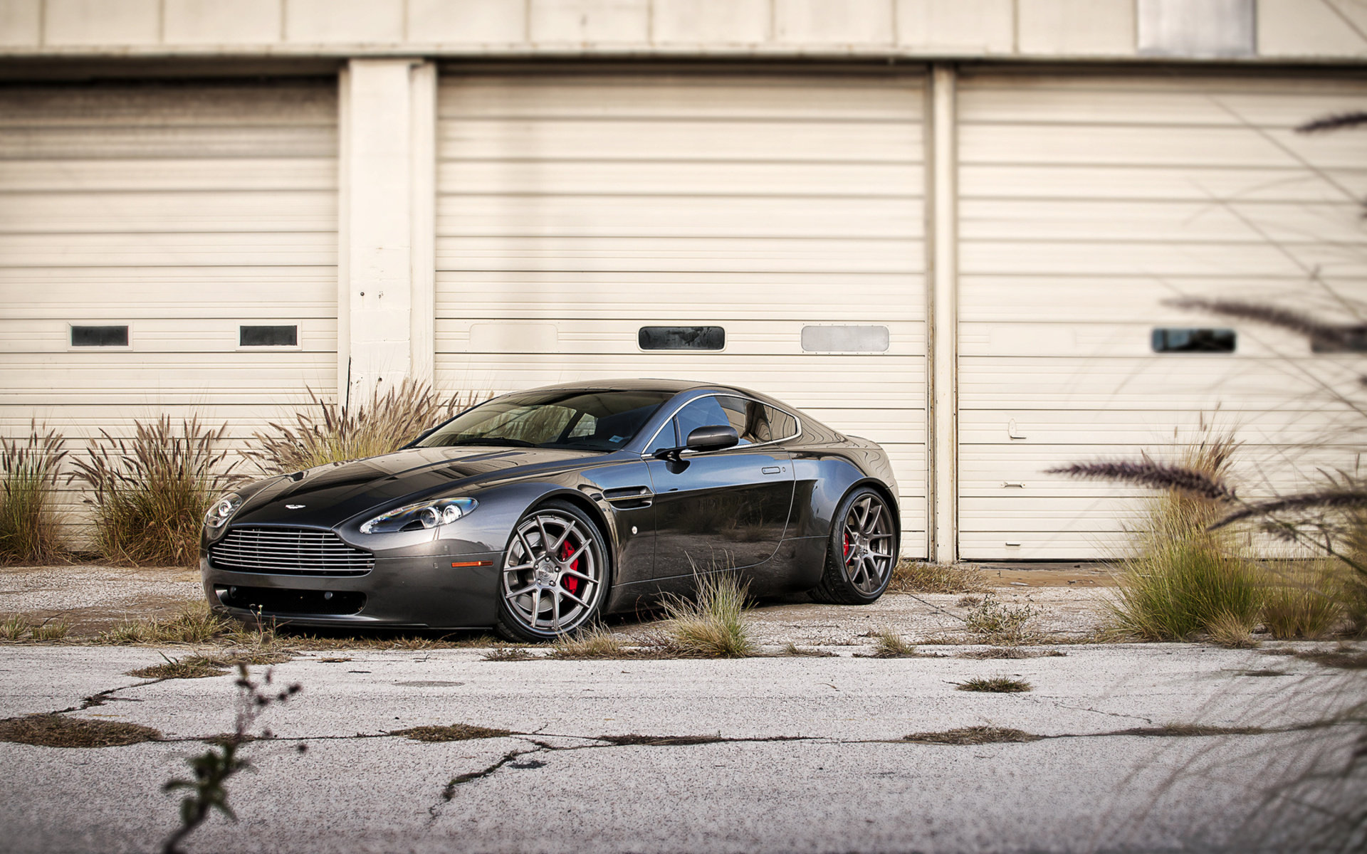 Free download Aston Martin V8 Vantage background ID:326415 hd 1920x1200 for PC