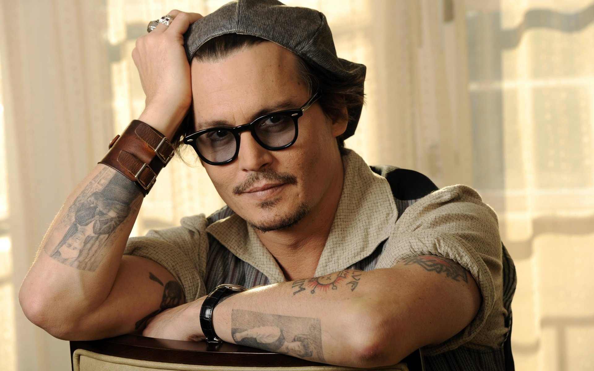 Awesome Johnny Depp free wallpaper ID:26694 for hd 1920x1200 desktop