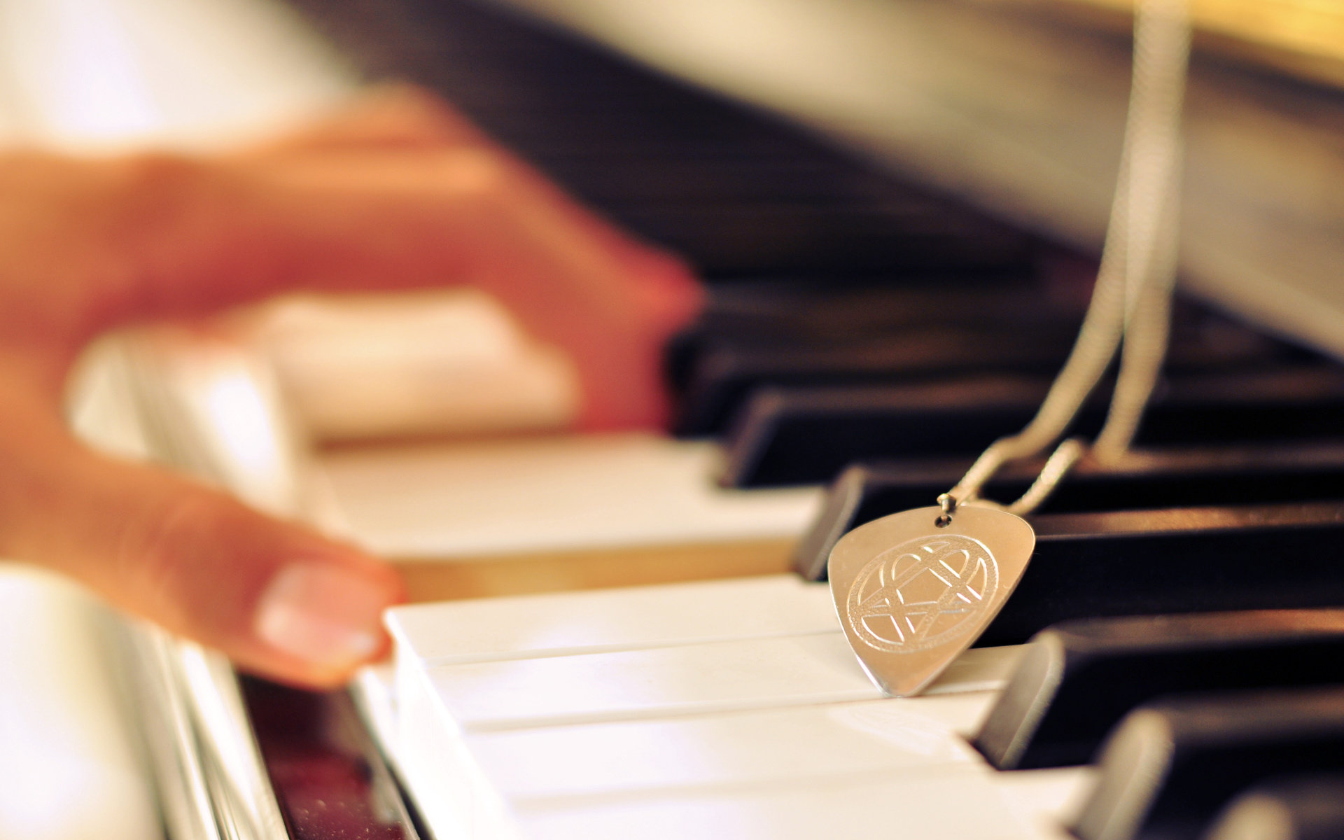 Free Piano high quality background ID:391442 for hd 1920x1200 PC