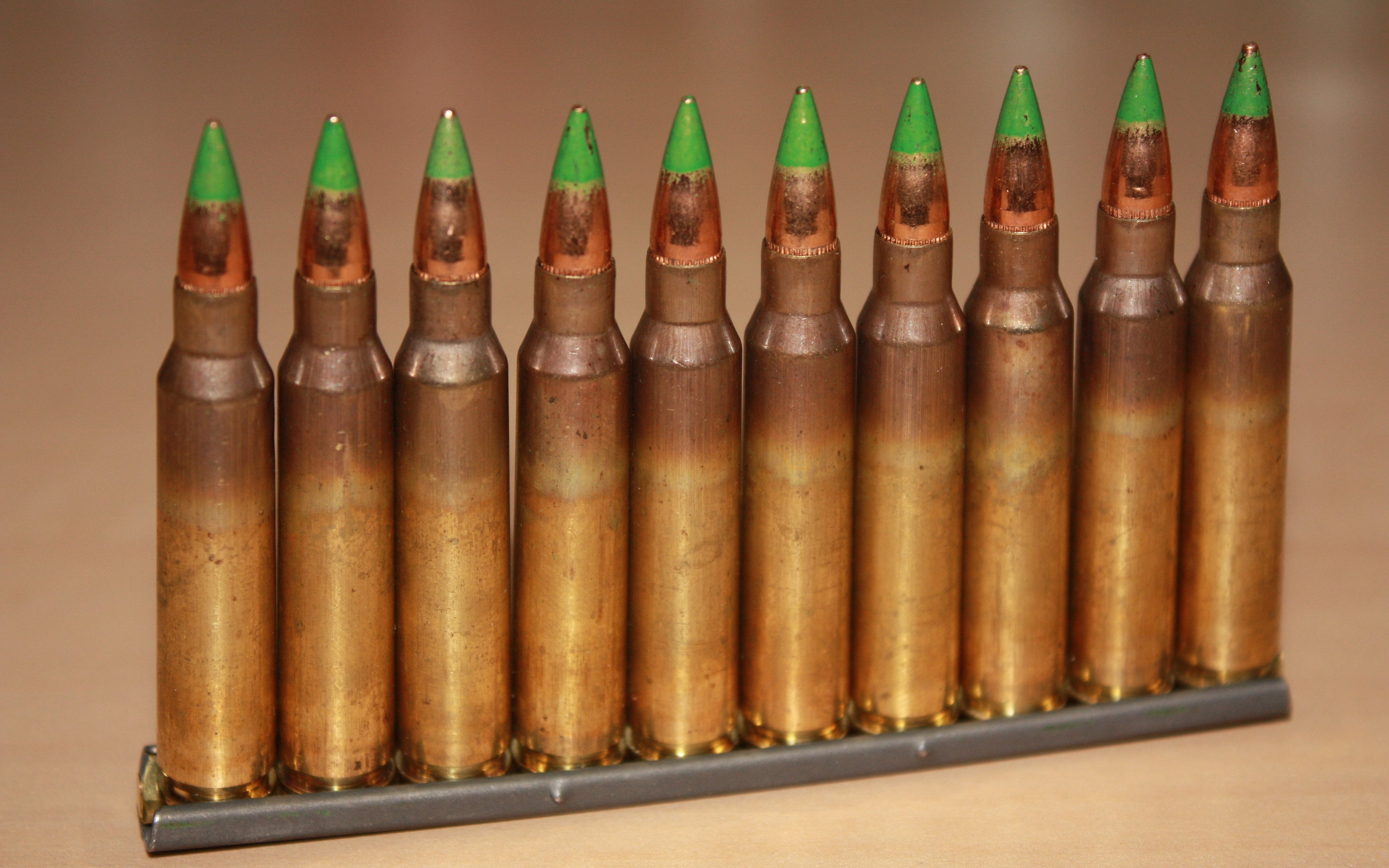 Free download Bullet background ID:306197 hd 3840x2400 for computer
