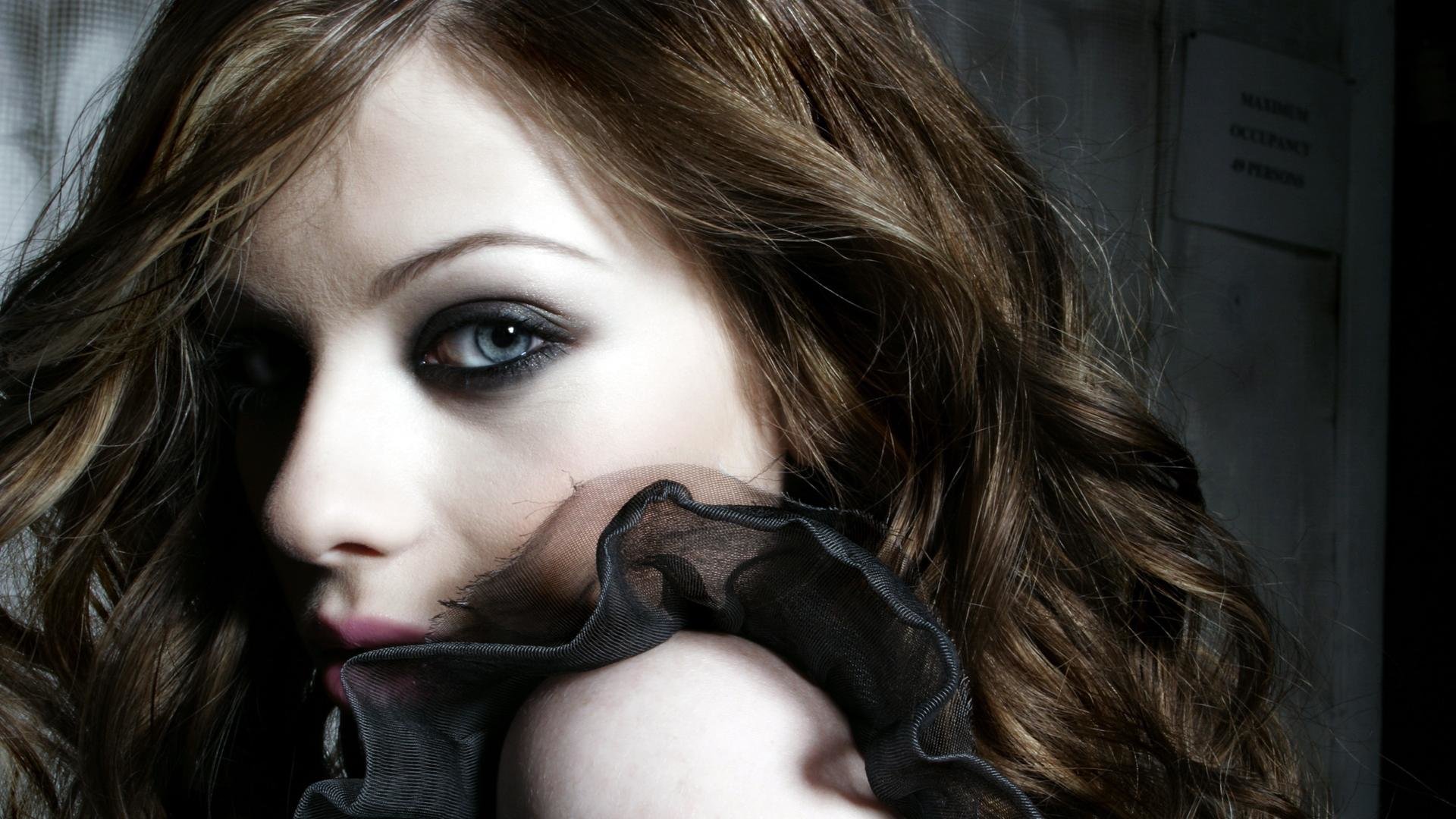 Awesome Michelle Trachtenberg free wallpaper ID:353029 for full hd 1920x1080 desktop
