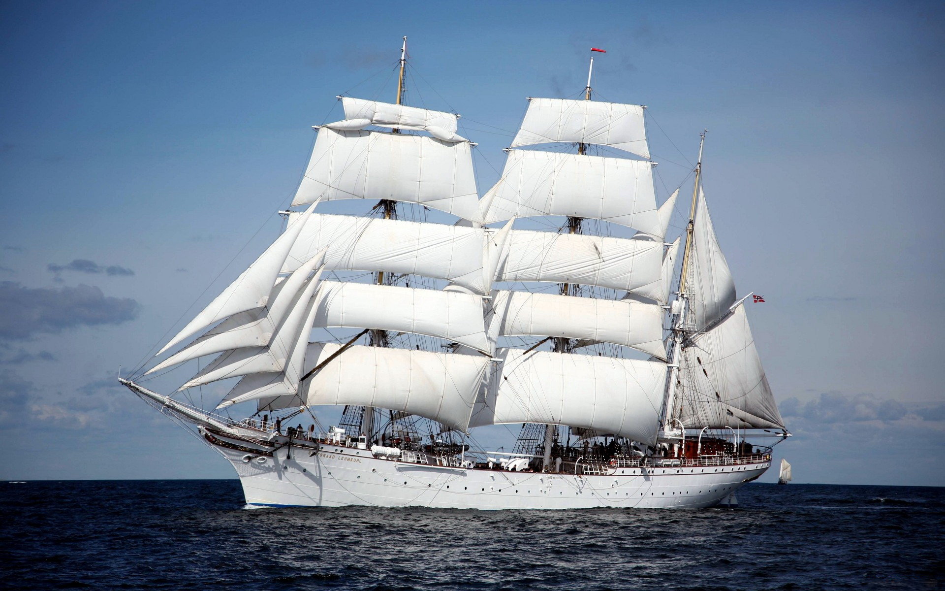Free Sailing Ship high quality background ID:483828 for hd 1920x1200 desktop