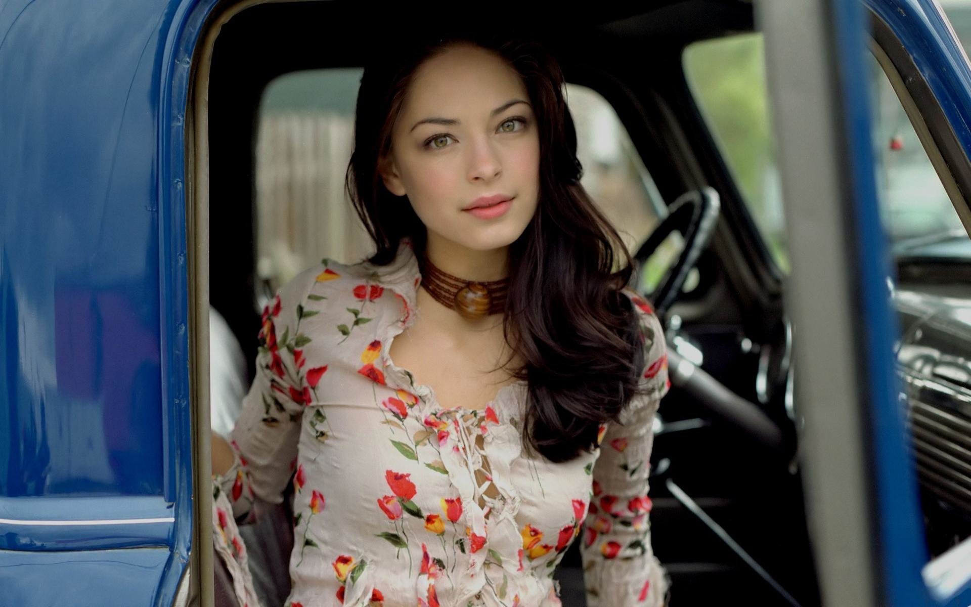 Awesome Kristin Kreuk free wallpaper ID:69823 for hd 1920x1200 computer