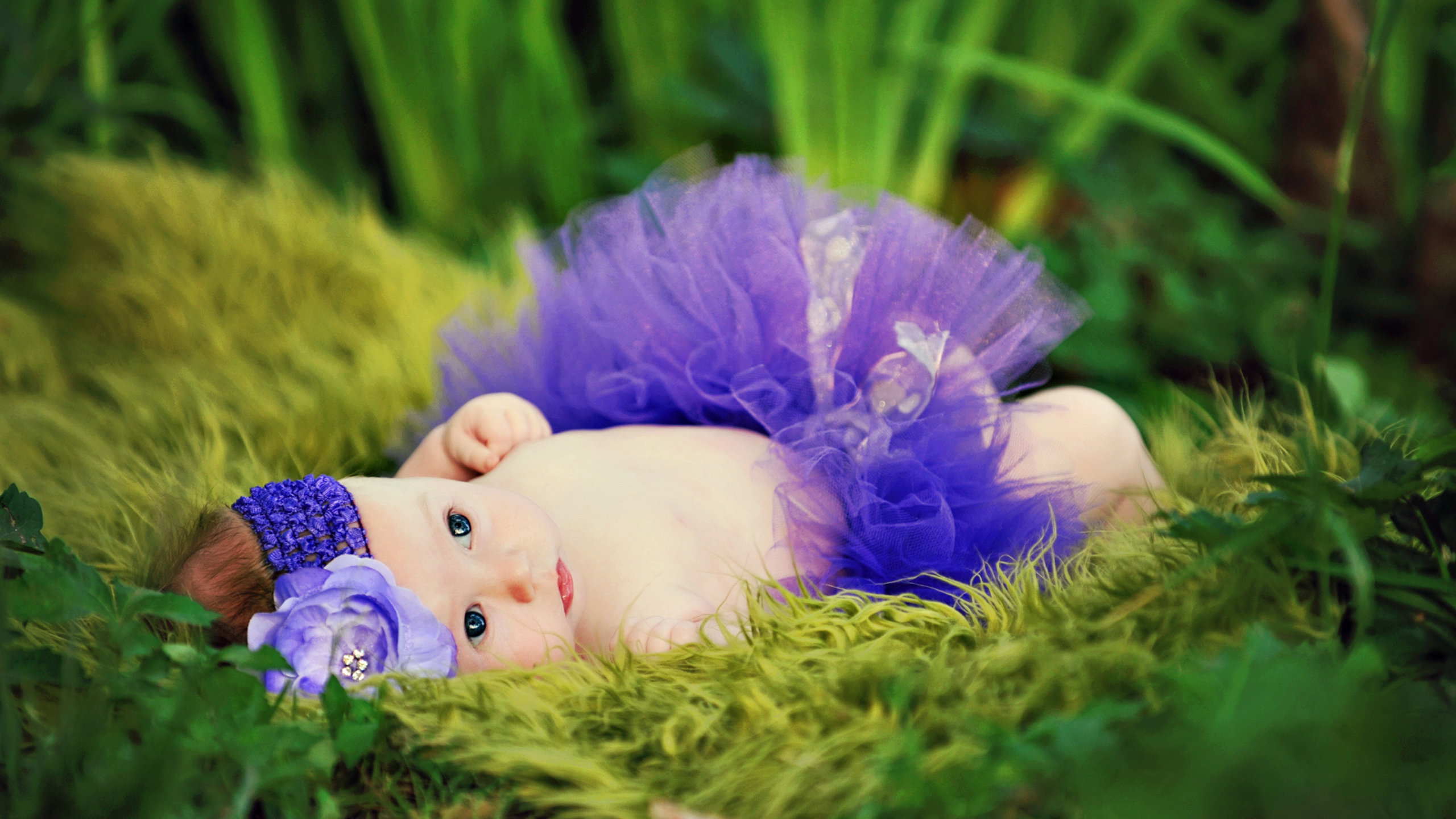Awesome Baby free wallpaper ID:142517 for hd 2560x1440 PC