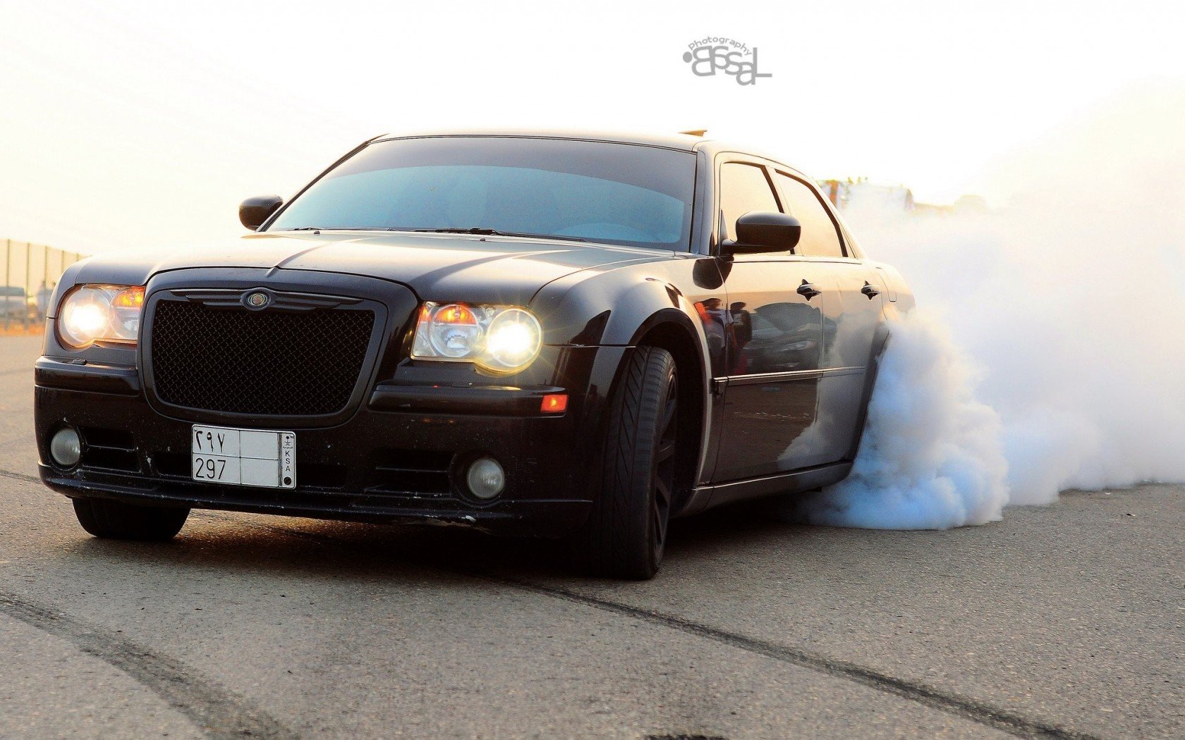 Awesome Chrysler 300 free wallpaper ID:28641 for hd 1680x1050 PC