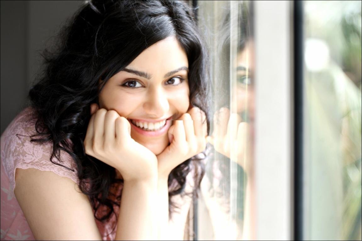 Awesome Adah Sharma free background ID:351373 for hd 1152x768 computer