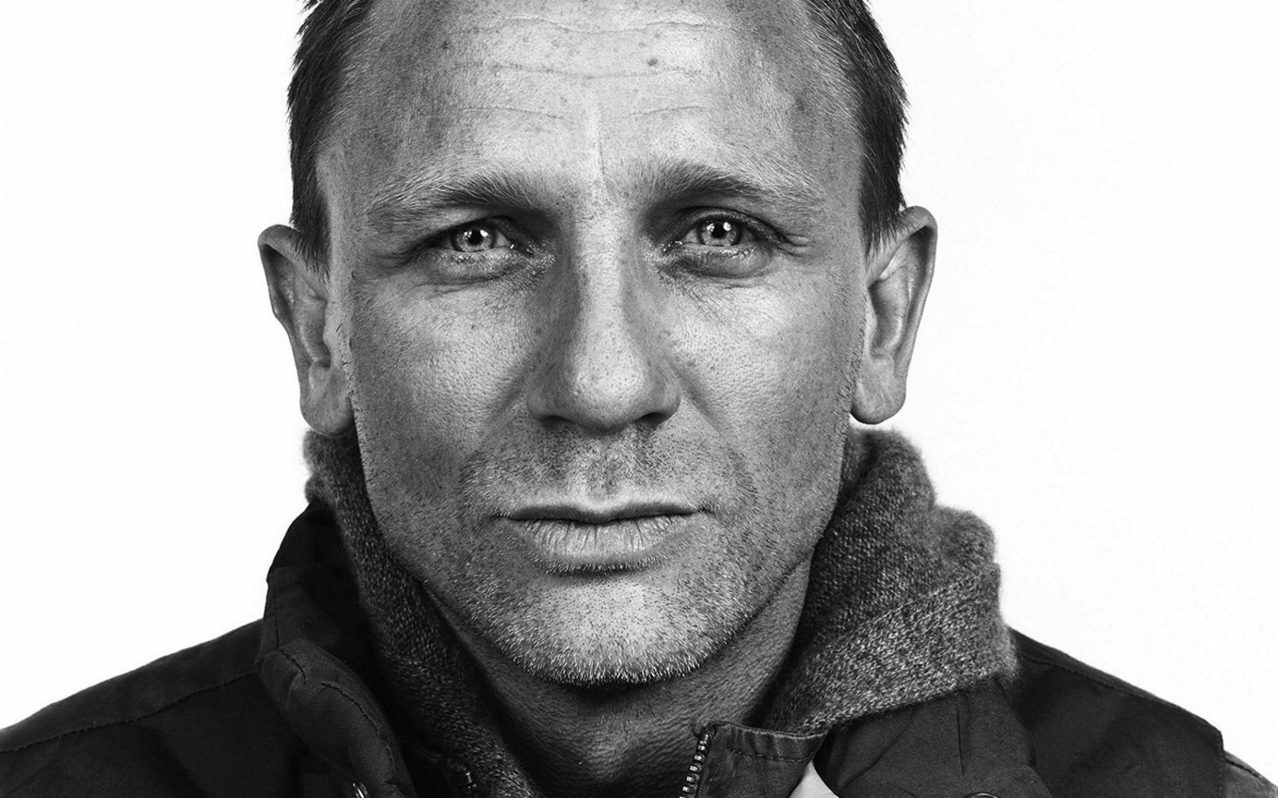 Free download Daniel Craig background ID:394085 hd 2560x1600 for desktop
