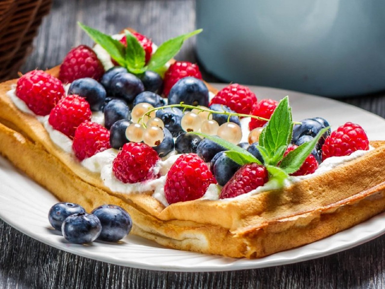 Download hd 1280x960 Waffle PC wallpaper ID:384940 for free