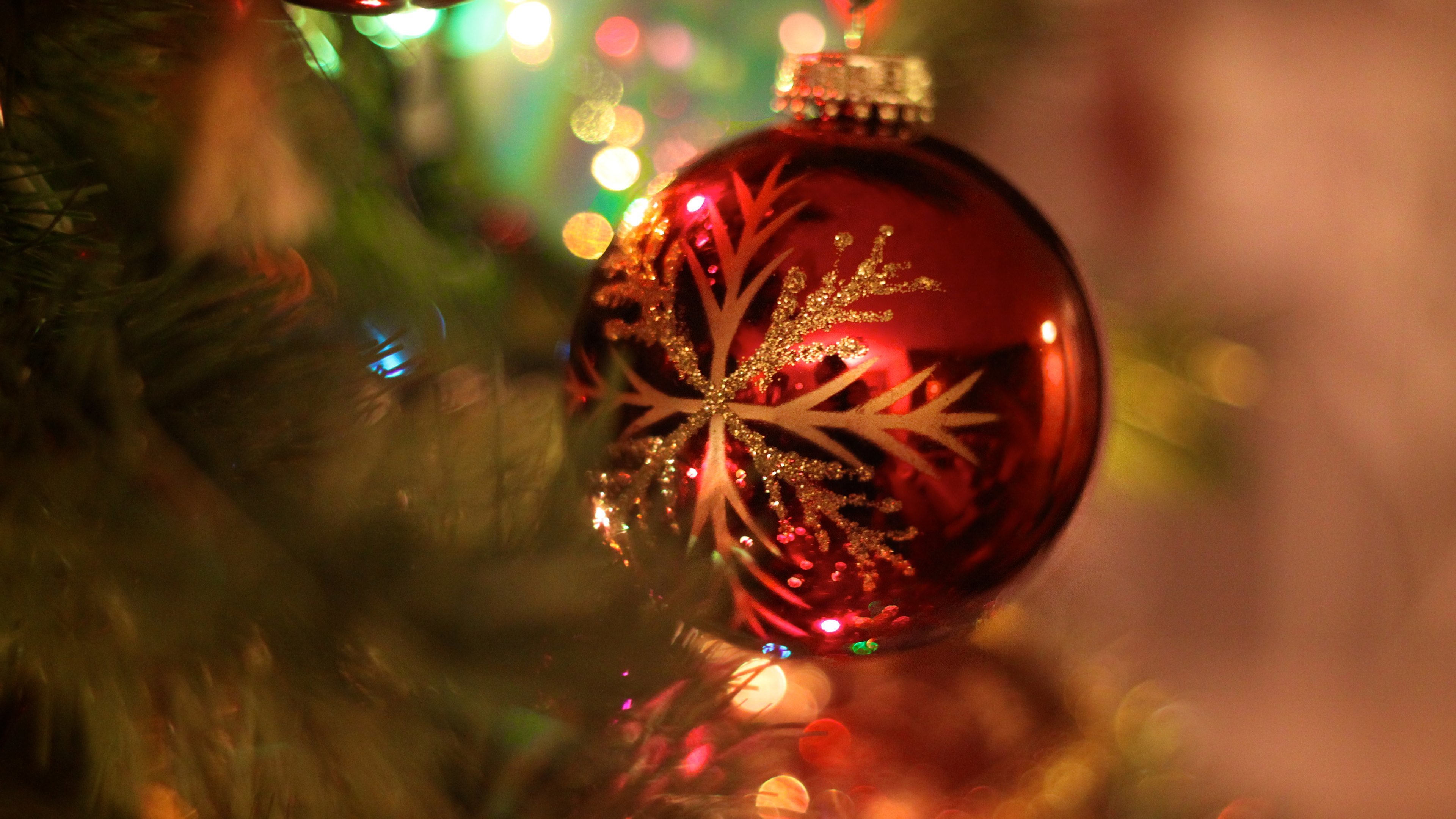 Download 4k Christmas Ornaments/Decorations desktop wallpaper ID:434994 for free