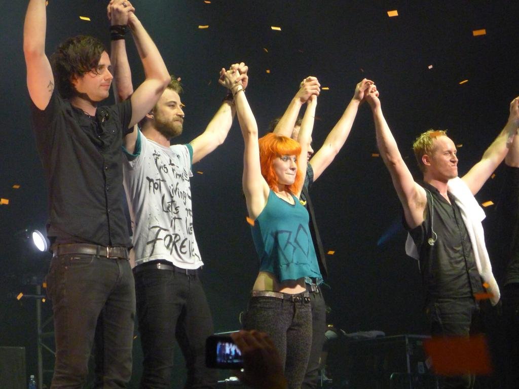 Free Paramore high quality background ID:374040 for hd 1024x768 desktop