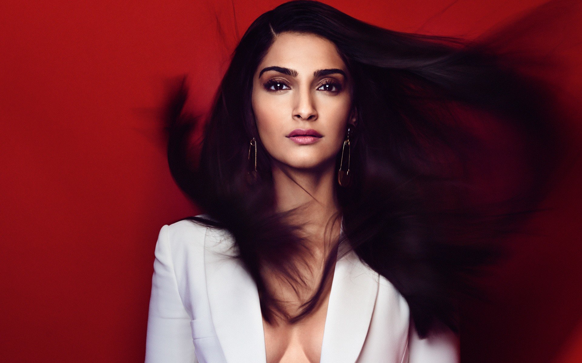 Download hd 1920x1200 Sonam Kapoor computer background ID:429933 for free