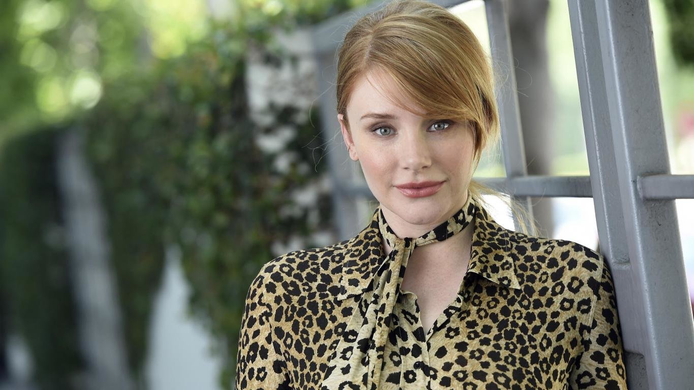 Awesome Bryce Dallas Howard free background ID:390644 for laptop computer