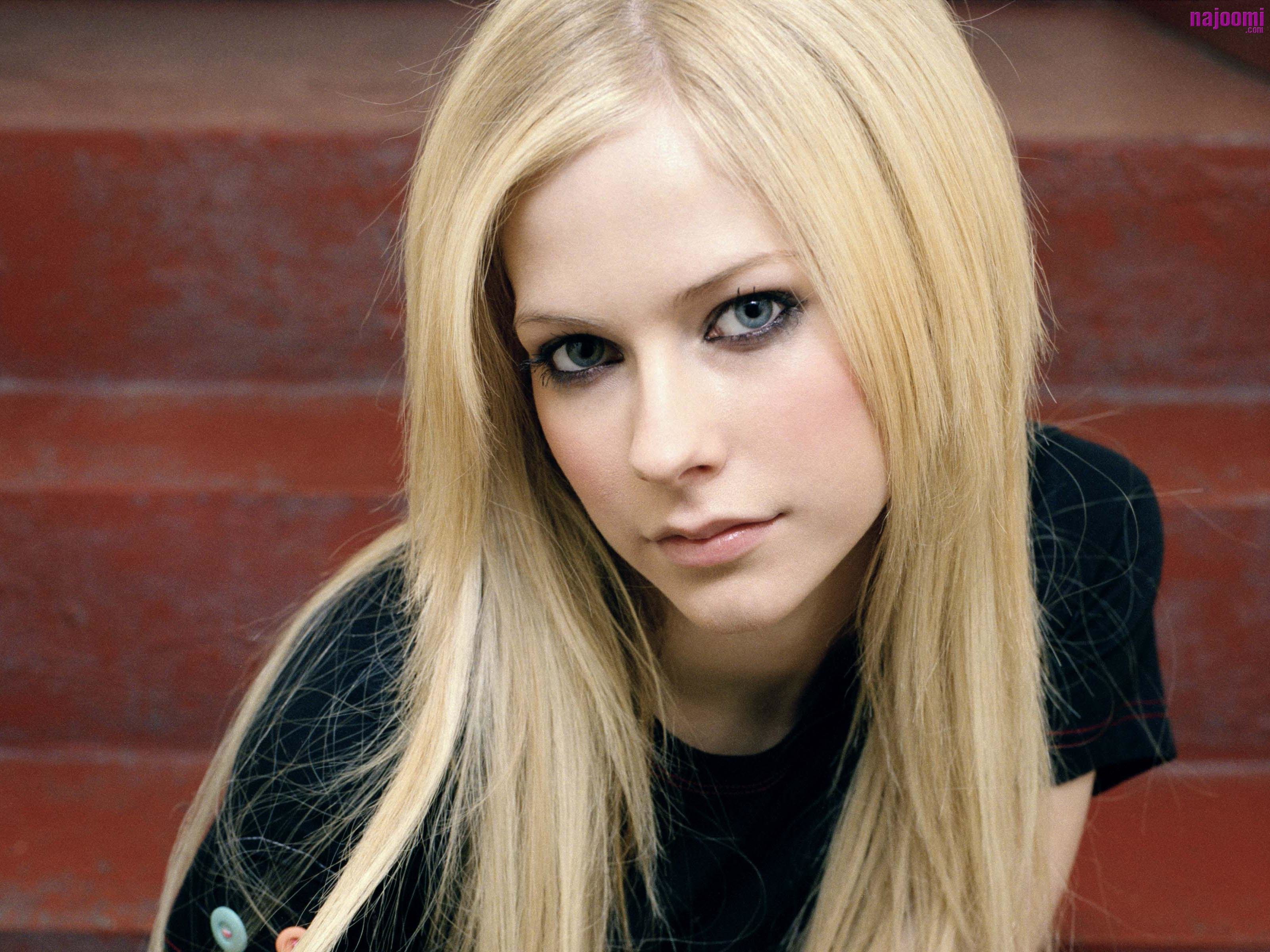 Best Avril Lavigne wallpaper ID:71432 for High Resolution hd 3200x2400 desktop
