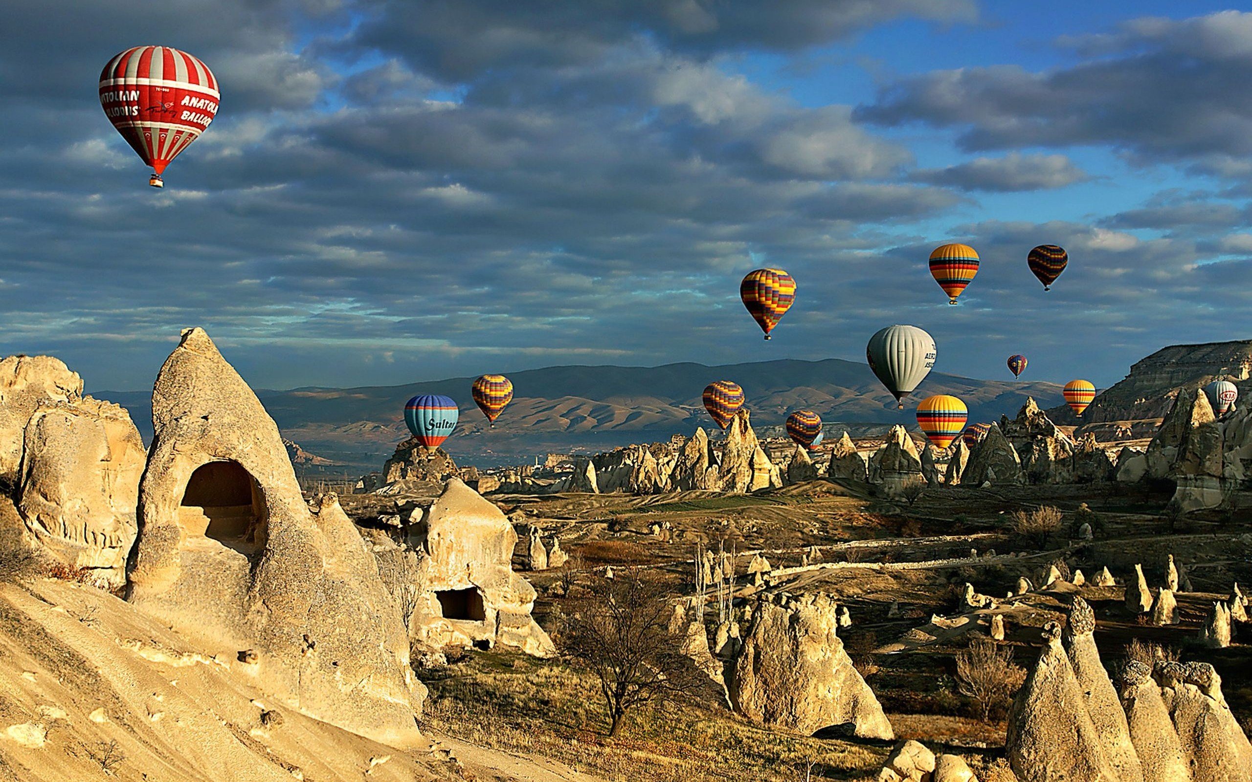 Best Hot Air Balloon background ID:478421 for High Resolution hd 2560x1600 PC