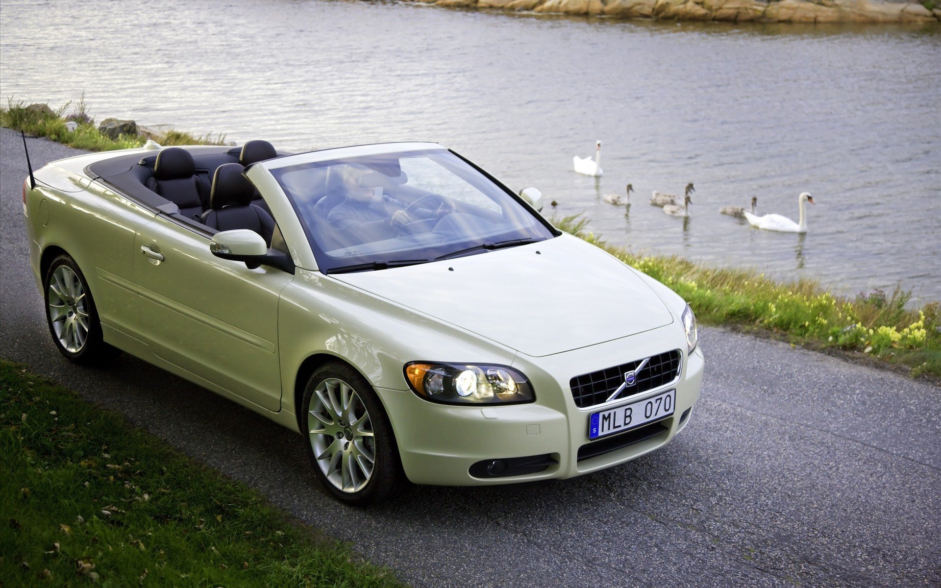 Awesome Volvo free background ID:283118 for hd 1920x1200 desktop