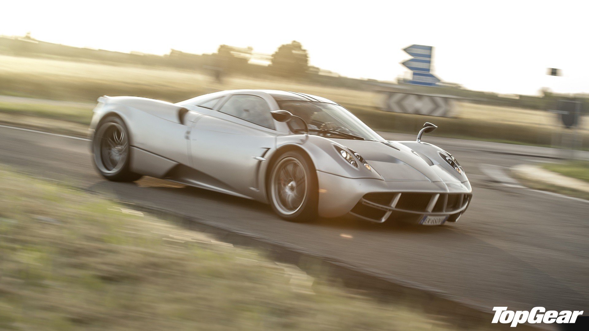 Awesome Pagani Huayra free background ID:160208 for full hd 1920x1080 computer