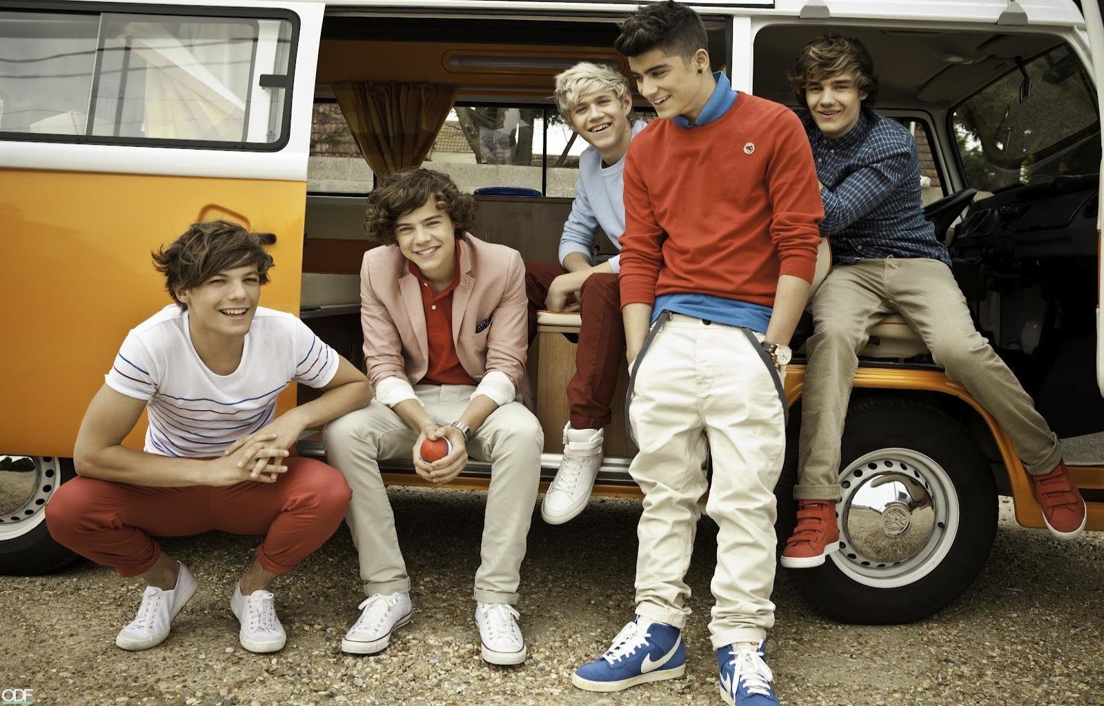 Download hd 1600x1024 One Direction computer wallpaper ID:299838 for free