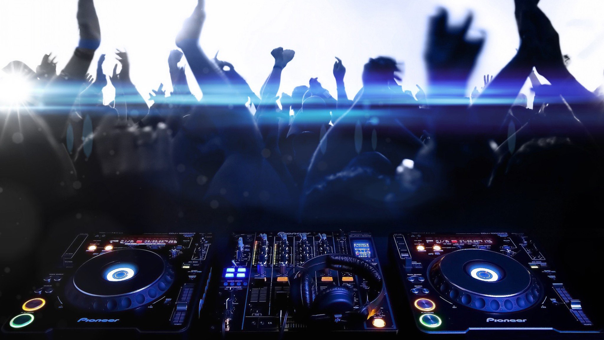 Awesome DJ free wallpaper ID:433420 for hd 2048x1152 PC