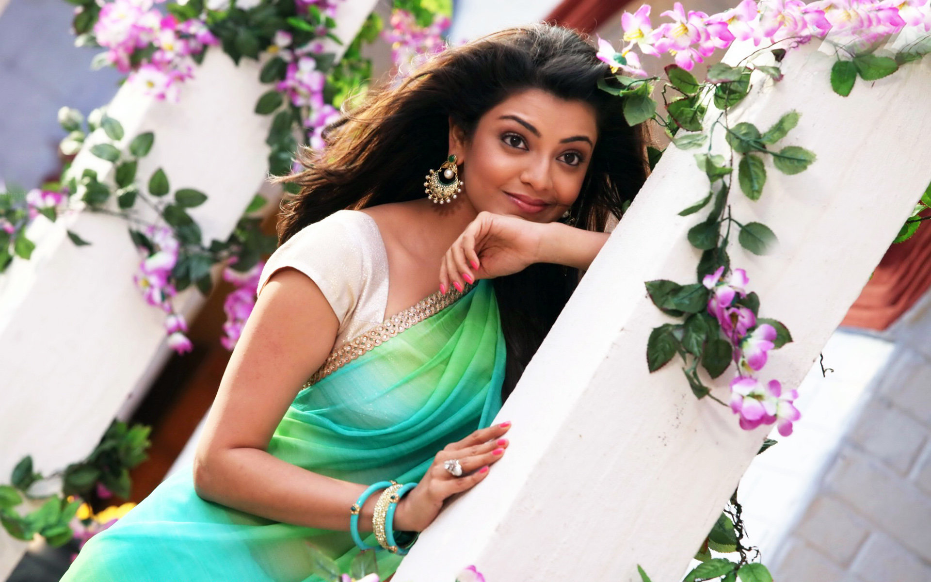 Awesome Kajal Aggarwal free background ID:166192 for hd 1920x1200 PC