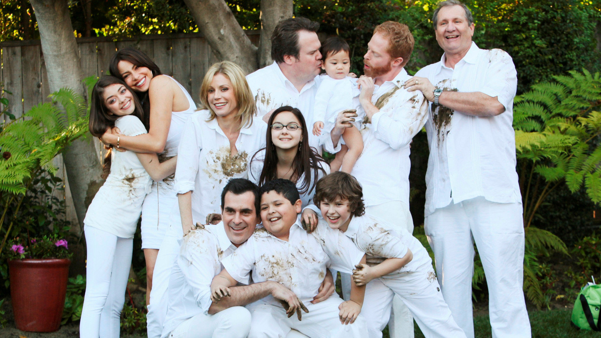 Download hd 1920x1080 Modern Family PC wallpaper ID:55701 for free