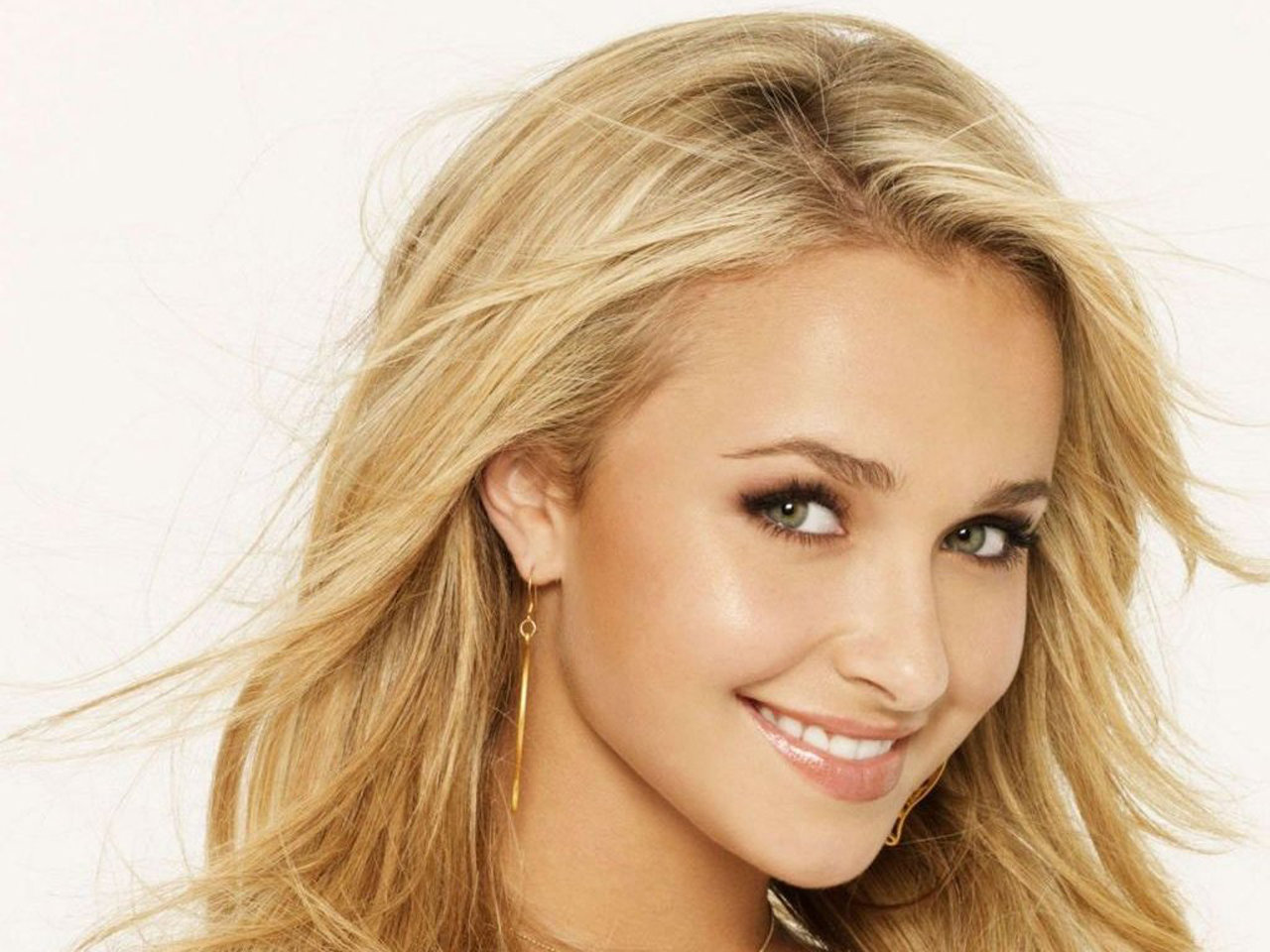 Awesome Hayden Panettiere free background ID:350436 for hd 1280x960 computer
