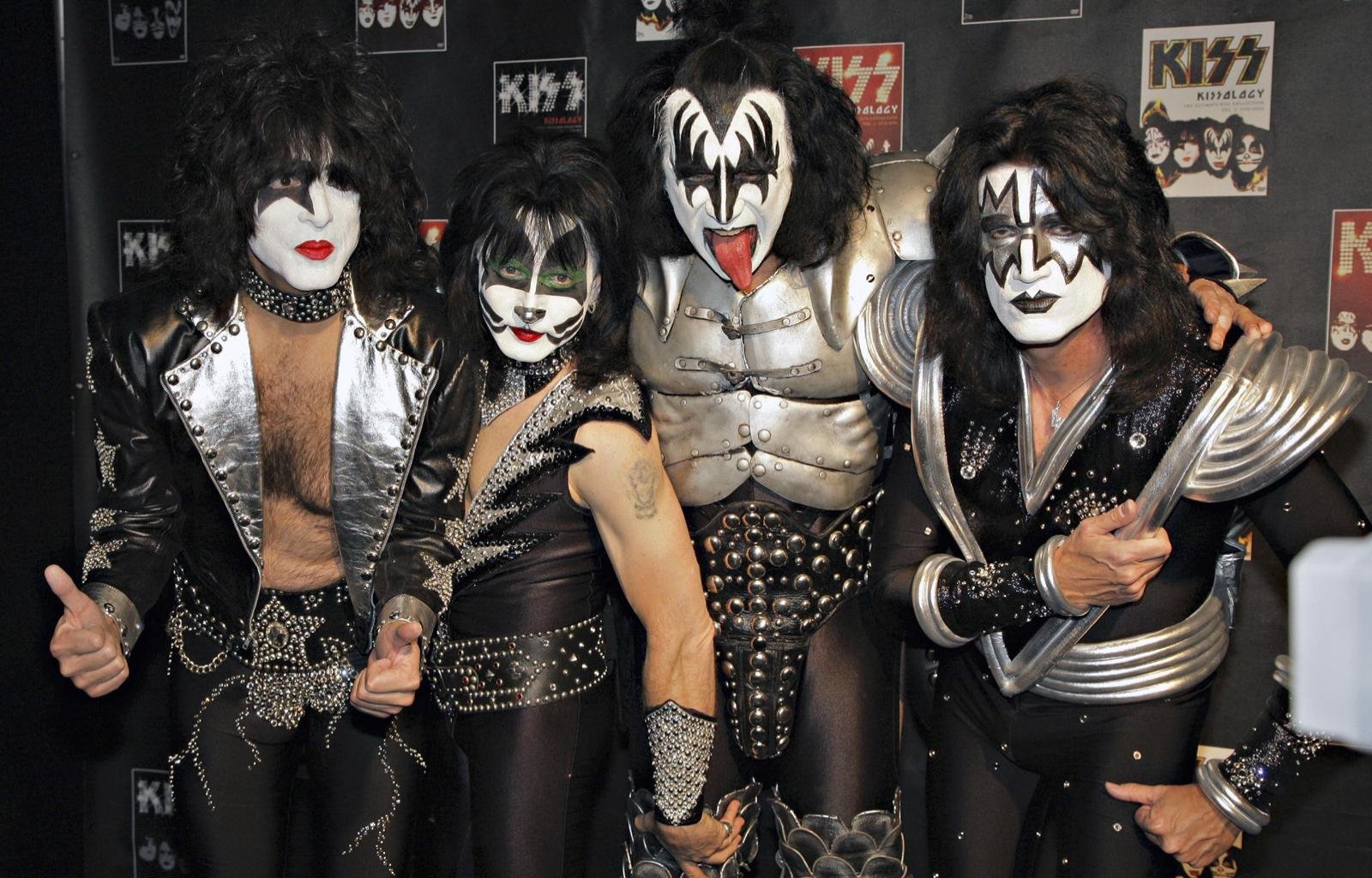 Download hd 1600x1024 KISS desktop background ID:33065 for free