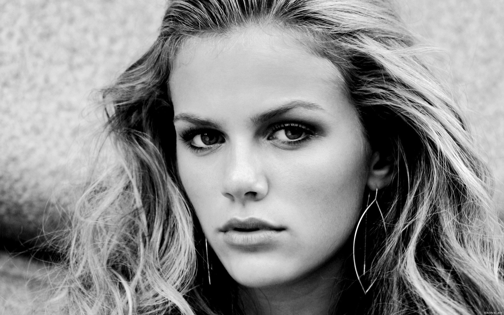 Awesome Brooklyn Decker free wallpaper ID:469133 for hd 1920x1200 computer