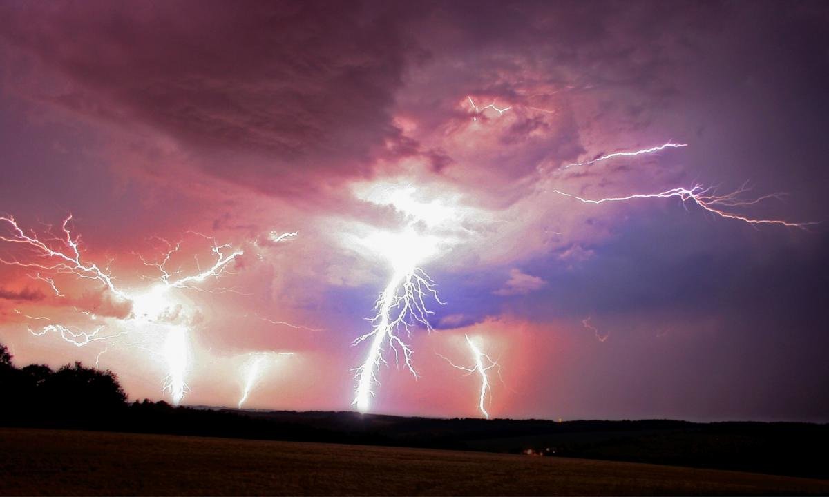 Awesome Lightning free background ID:214053 for hd 1200x720 PC