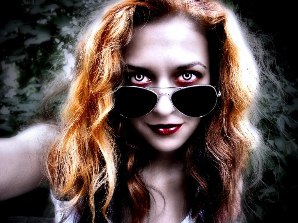 Awesome Vampire free wallpaper ID:63650 for hd 1024x768 computer