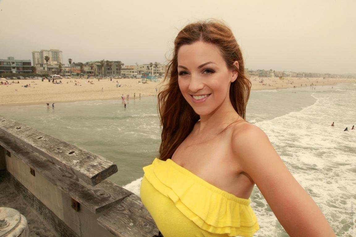 High resolution Jordan Carver hd 1152x768 background ID:205886 for computer