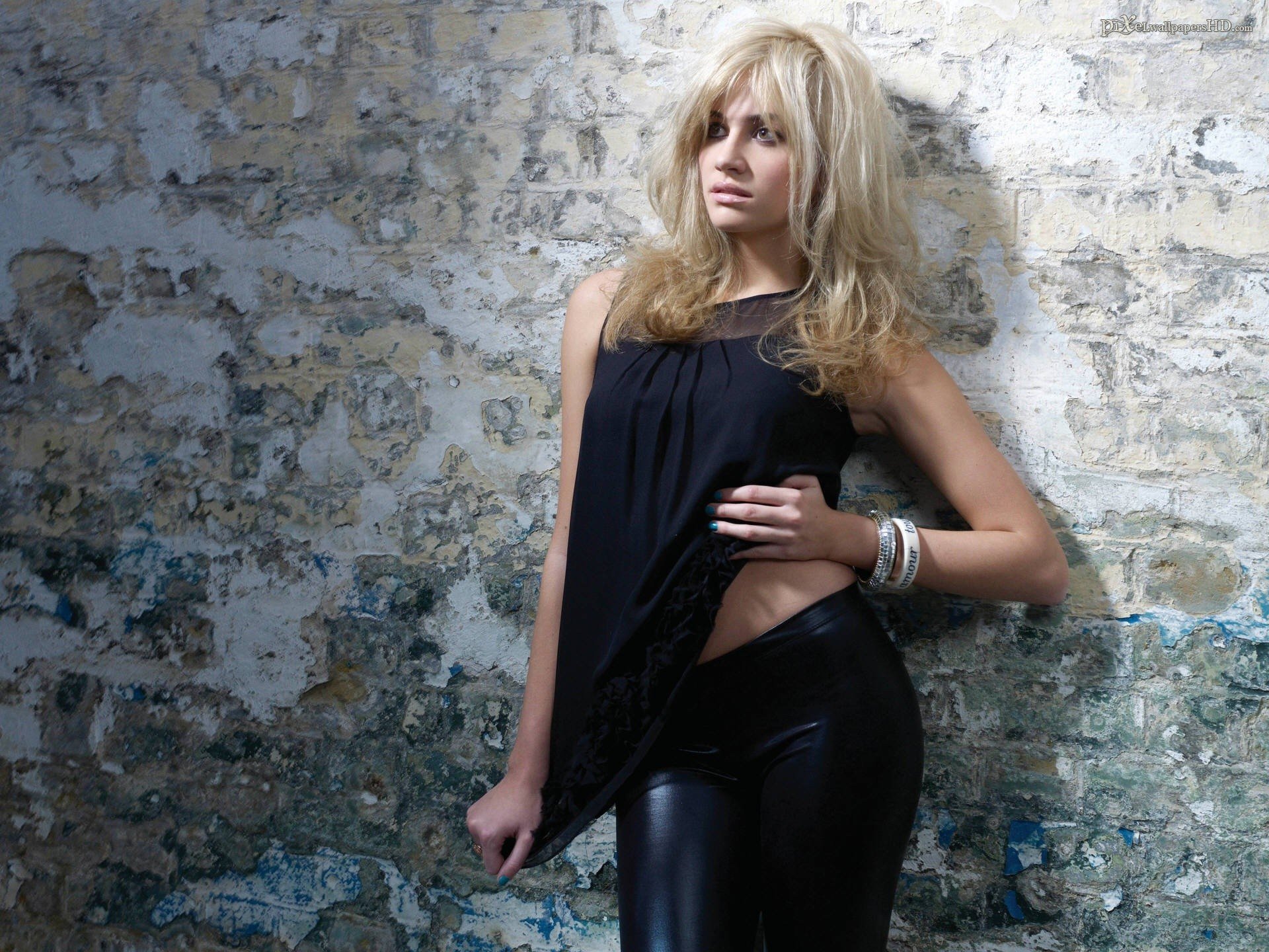 Awesome Pixie Lott free background ID:410266 for hd 1920x1440 PC