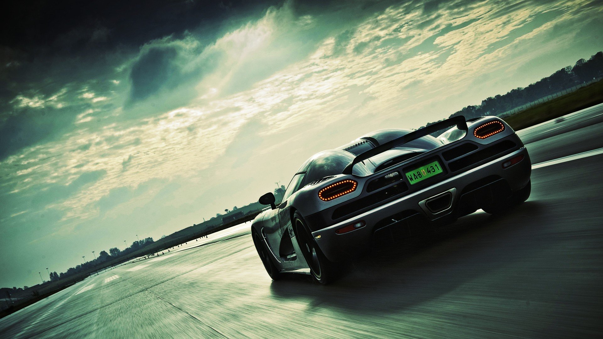 High resolution Koenigsegg full hd 1080p wallpaper ID:437860 for PC