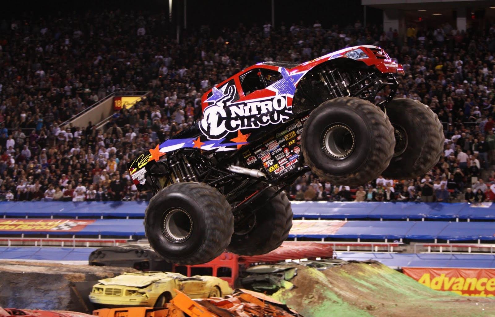 Free download Monster Truck wallpaper ID:485215 hd 1600x1024 for PC