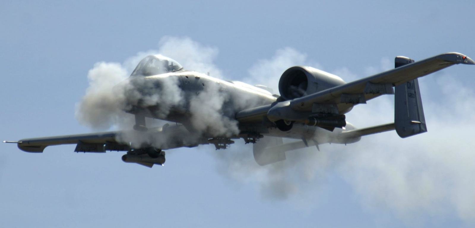 Awesome Fairchild Republic A-10 Thunderbolt II free background ID:325082 for hd 1600x768 desktop