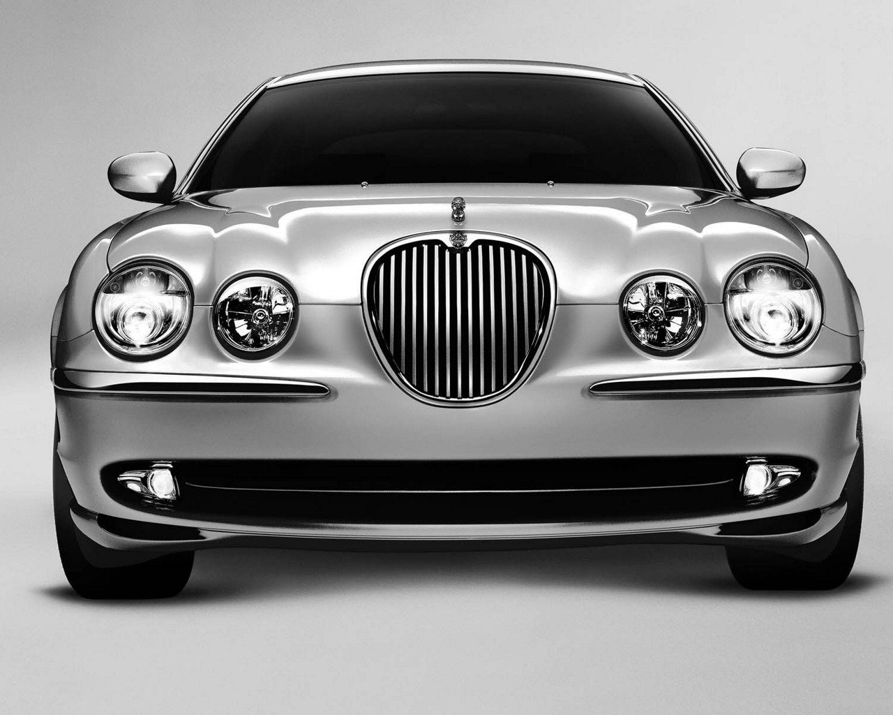 Awesome Jaguar car free wallpaper ID:398026 for hd 1280x1024 desktop