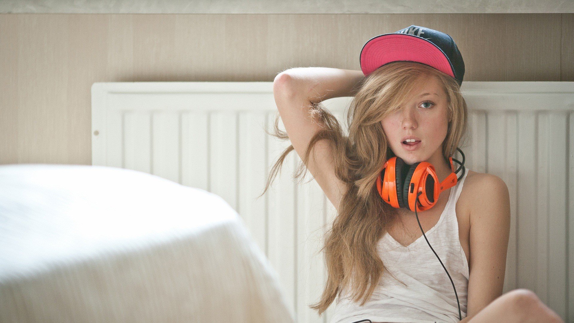 Awesome Headphones free background ID:47627 for full hd desktop