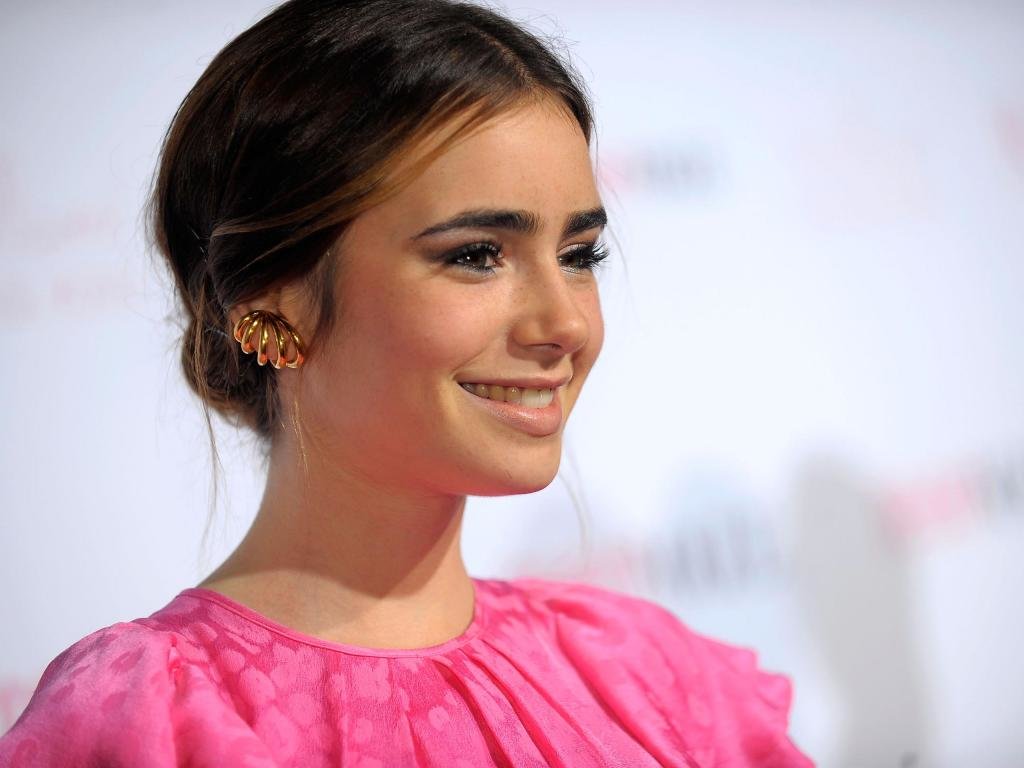 Free download Lily Collins background ID:410700 hd 1024x768 for PC