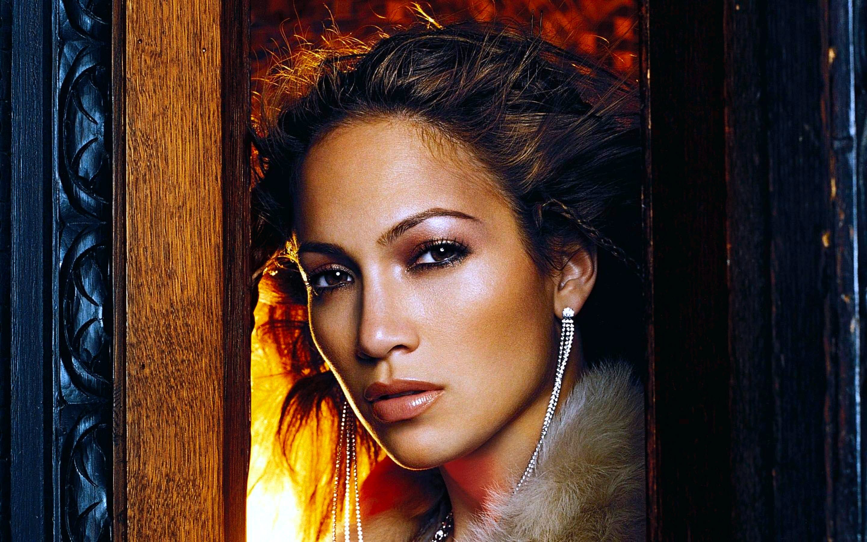 Awesome Jennifer Lopez free background ID:84449 for hd 2880x1800 desktop