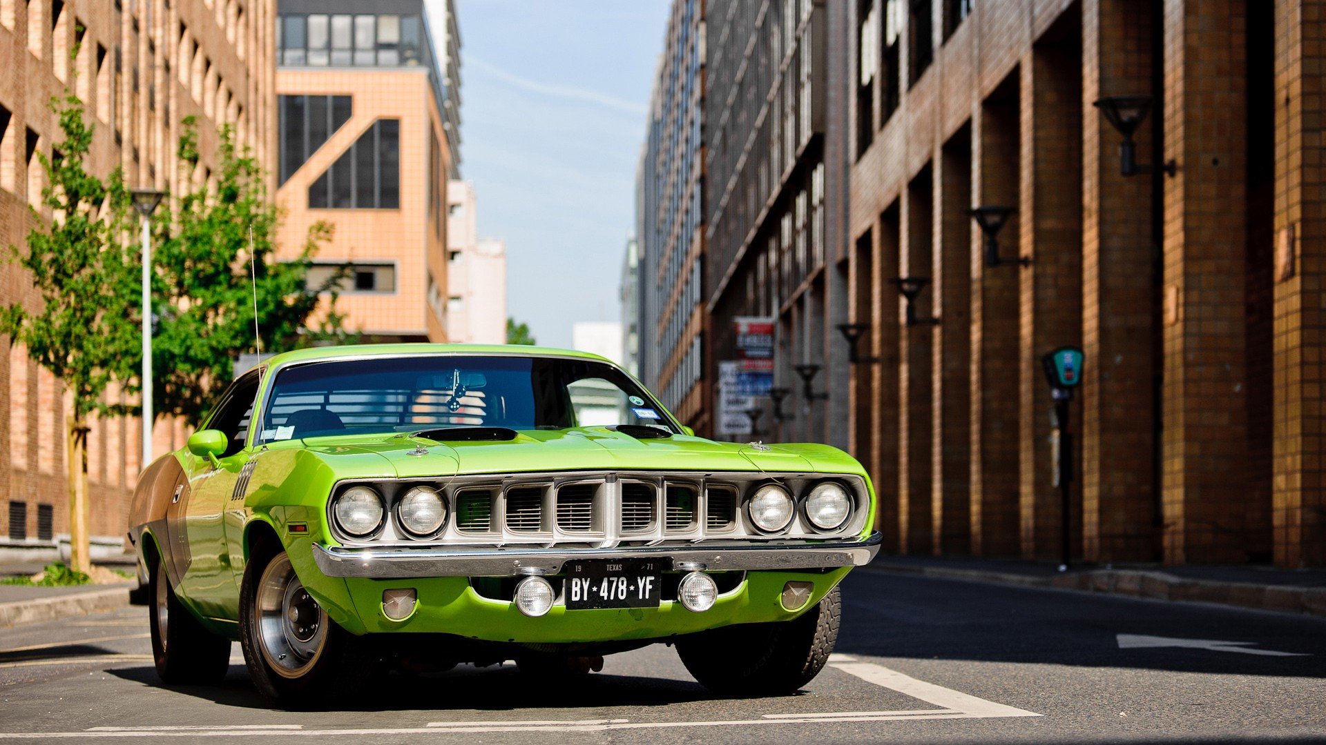 Awesome Plymouth Barracuda free background ID:110313 for hd 1080p desktop