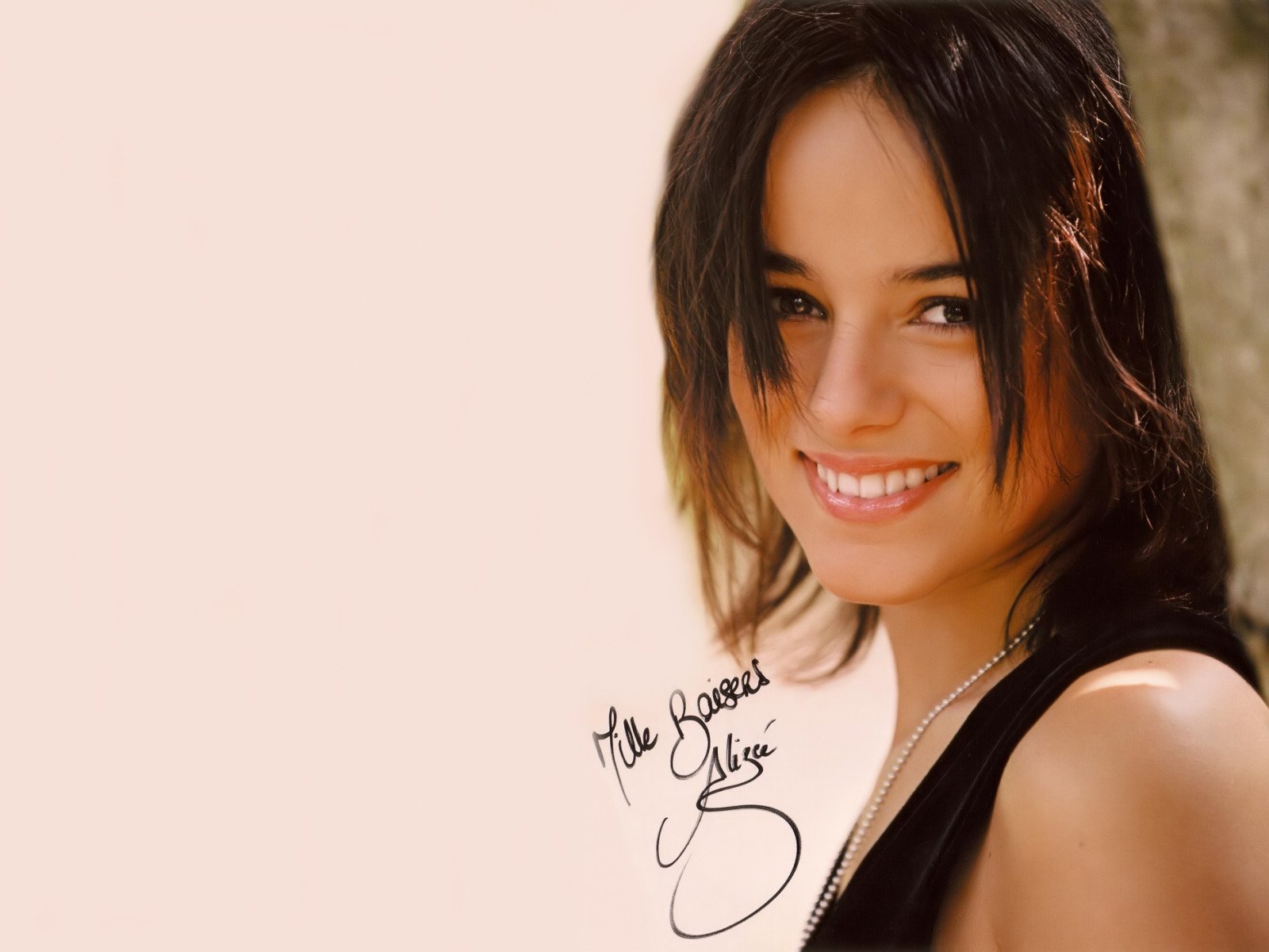 Free download Alizee background ID:227081 hd 1600x1200 for PC