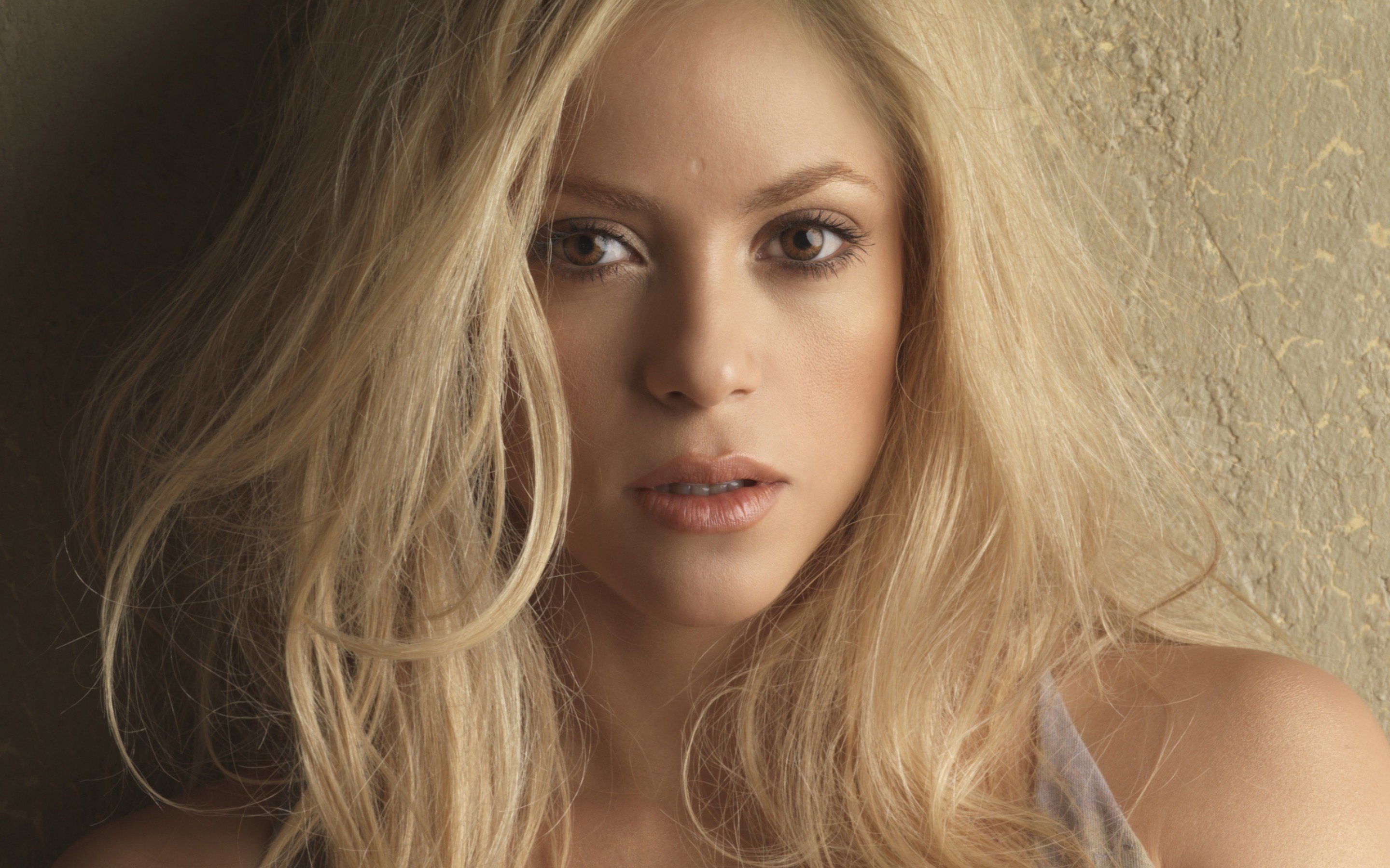 Best Shakira wallpaper ID:423510 for High Resolution hd 2880x1800 PC