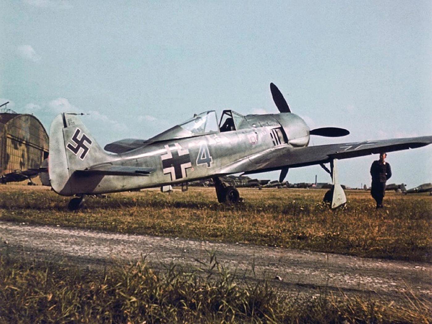 Awesome Focke-Wulf Fw 190 free background ID:270188 for hd 1400x1050 desktop