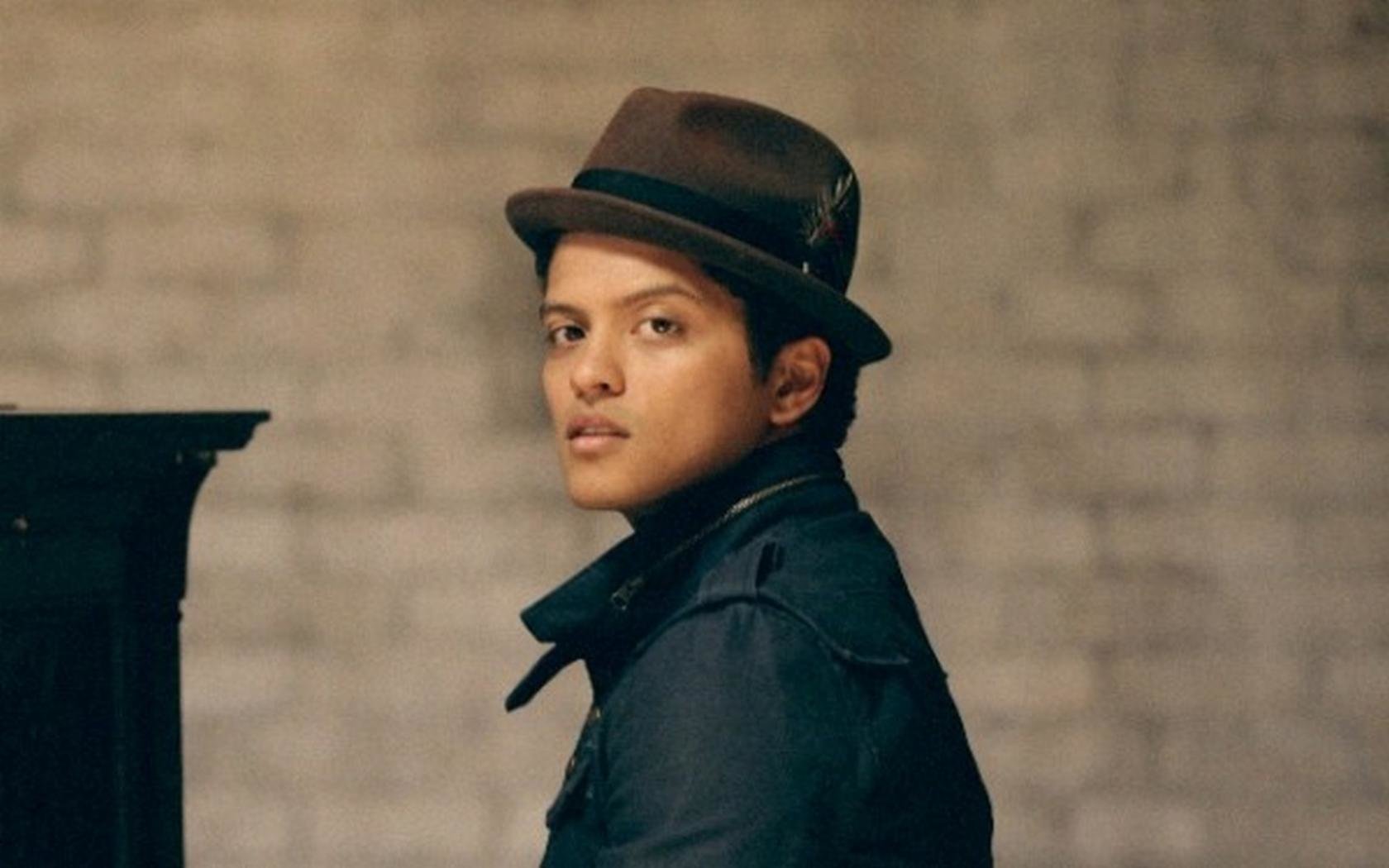 Awesome Bruno Mars free wallpaper ID:298119 for hd 1680x1050 desktop