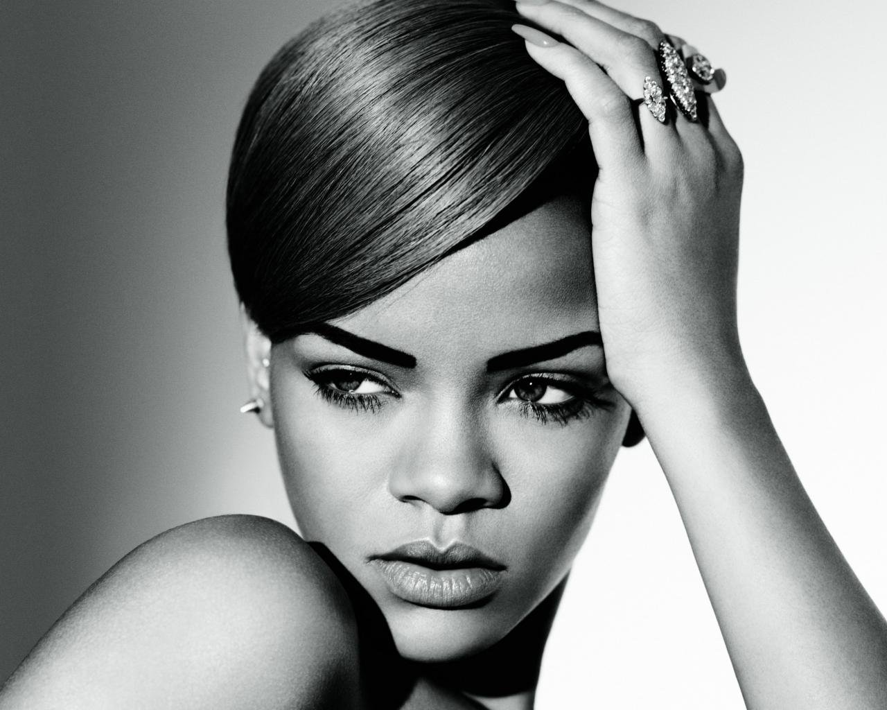 Free download Rihanna background ID:469620 hd 1280x1024 for PC