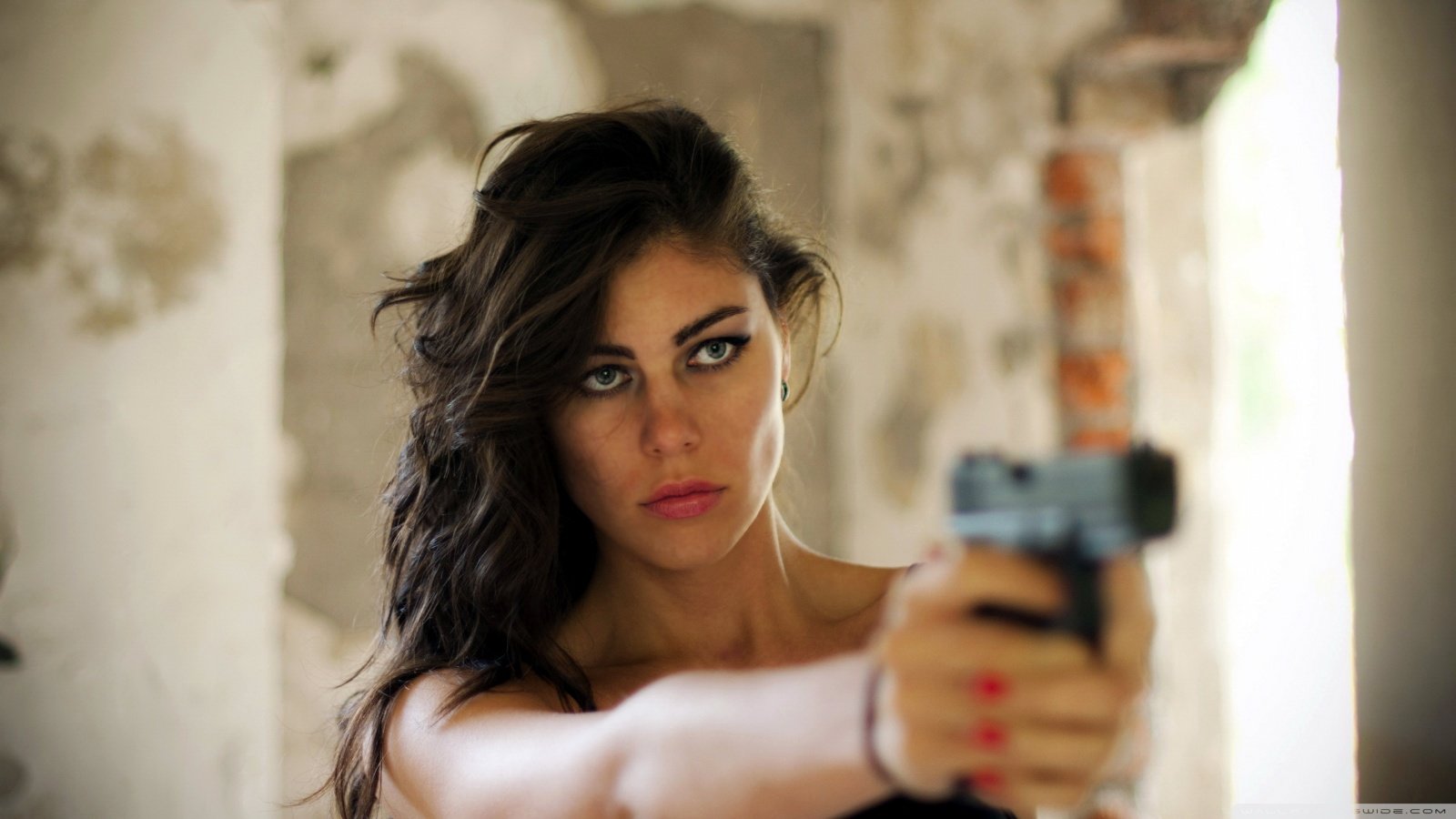 Awesome Girls with Guns free wallpaper ID:226210 for hd 1600x900 PC