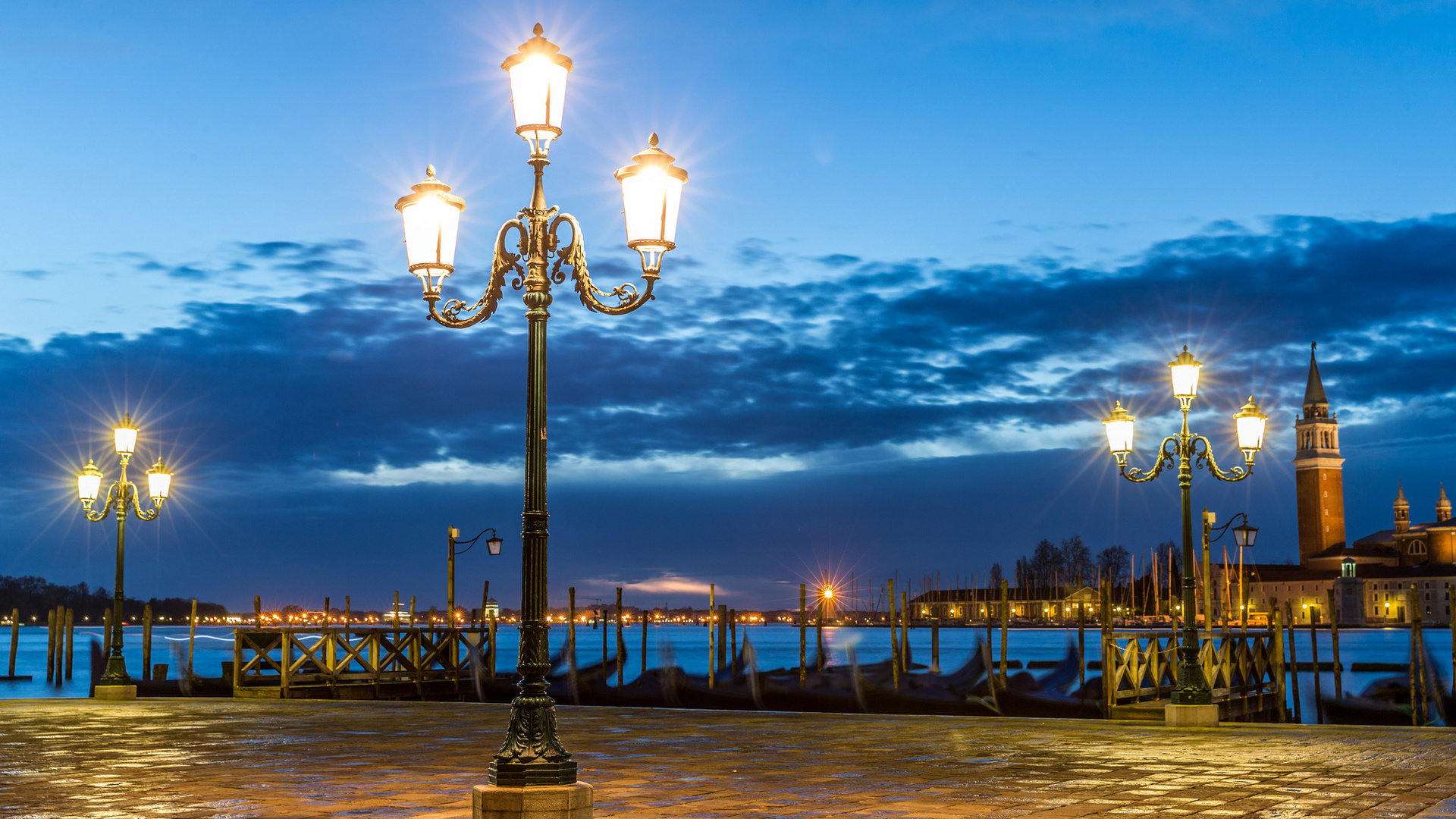 Download hd 1920x1080 Lamp Post PC wallpaper ID:34637 for free